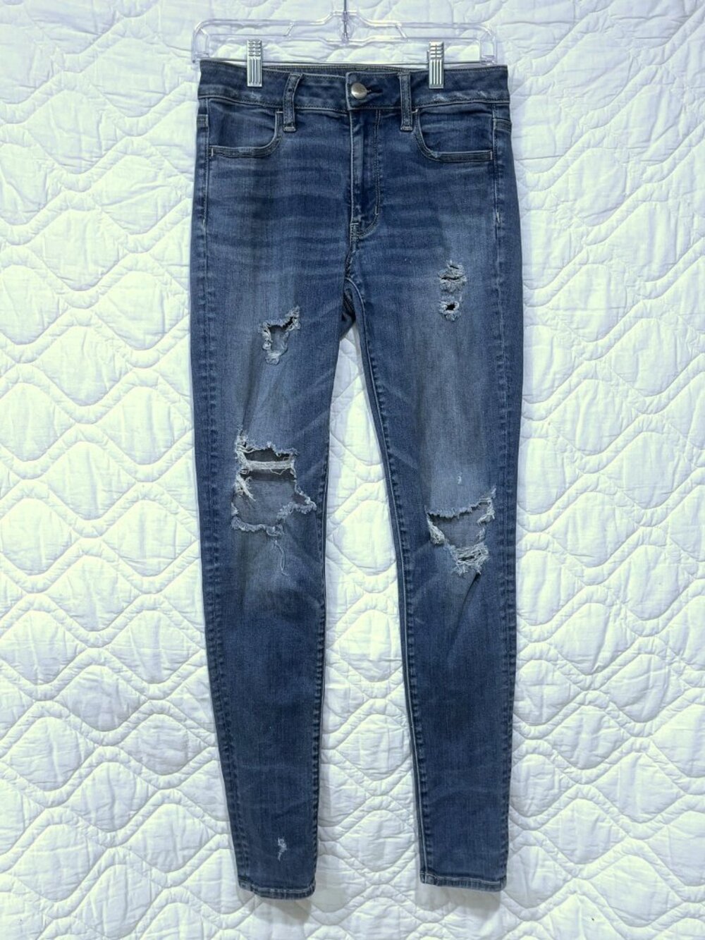 American Eagle – Distressed Super Stretch Hi-Rise Jeggings – Size 4 Long